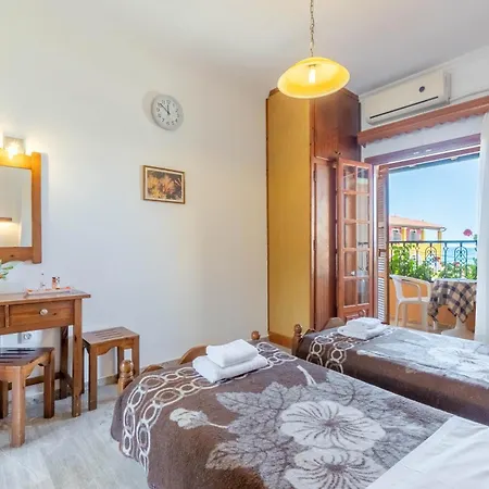Mires House Side First Floor 10 * Агиос-Гордиос