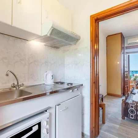 Mires House Side First Floor 10 Apartment *