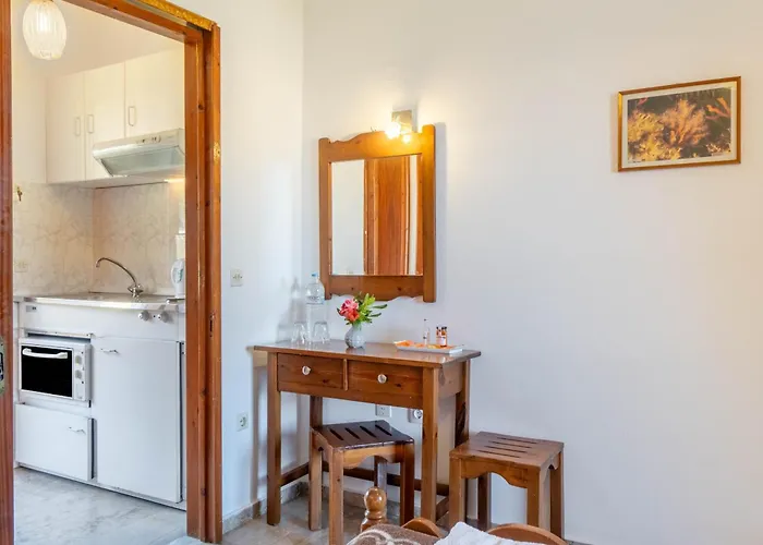 Apartman Mires House Side First Floor 10 Ájosz Górdiosz