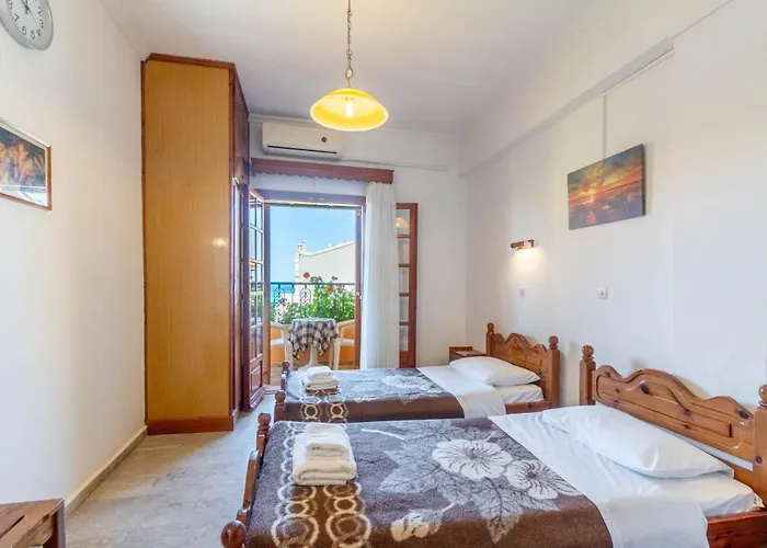 Mires House Side First Floor 10 Apartman *