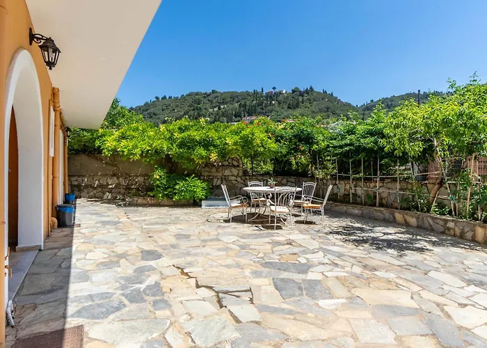 Apartman Mires House Side First Floor 10 Ájosz Górdiosz